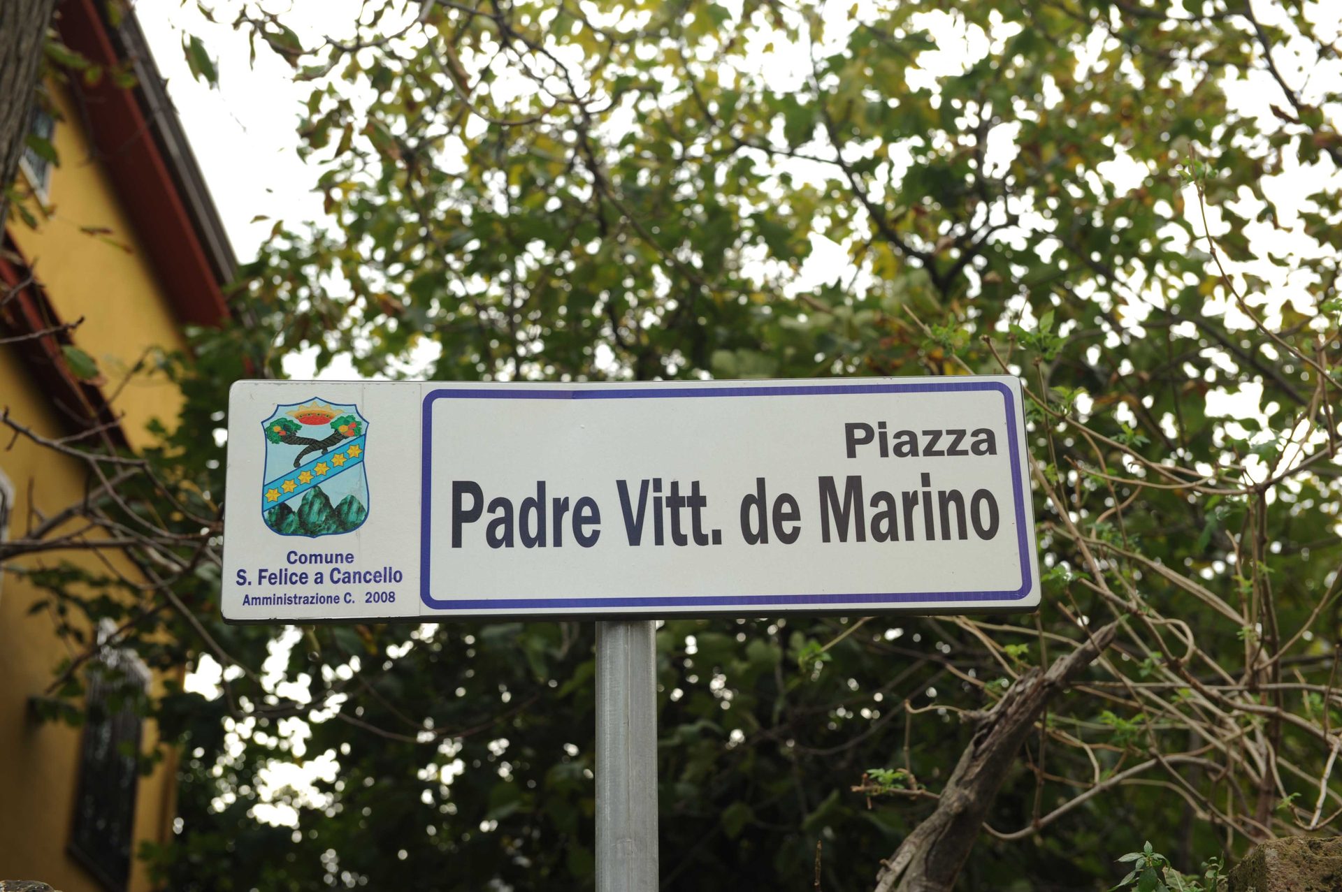 nome piazza..JPG